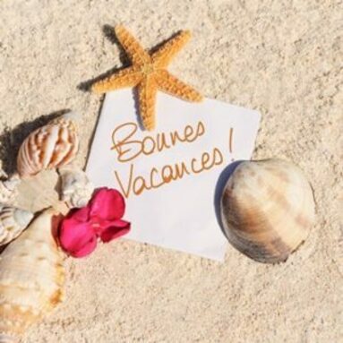 Bonnes-vacances-300x300.jpg